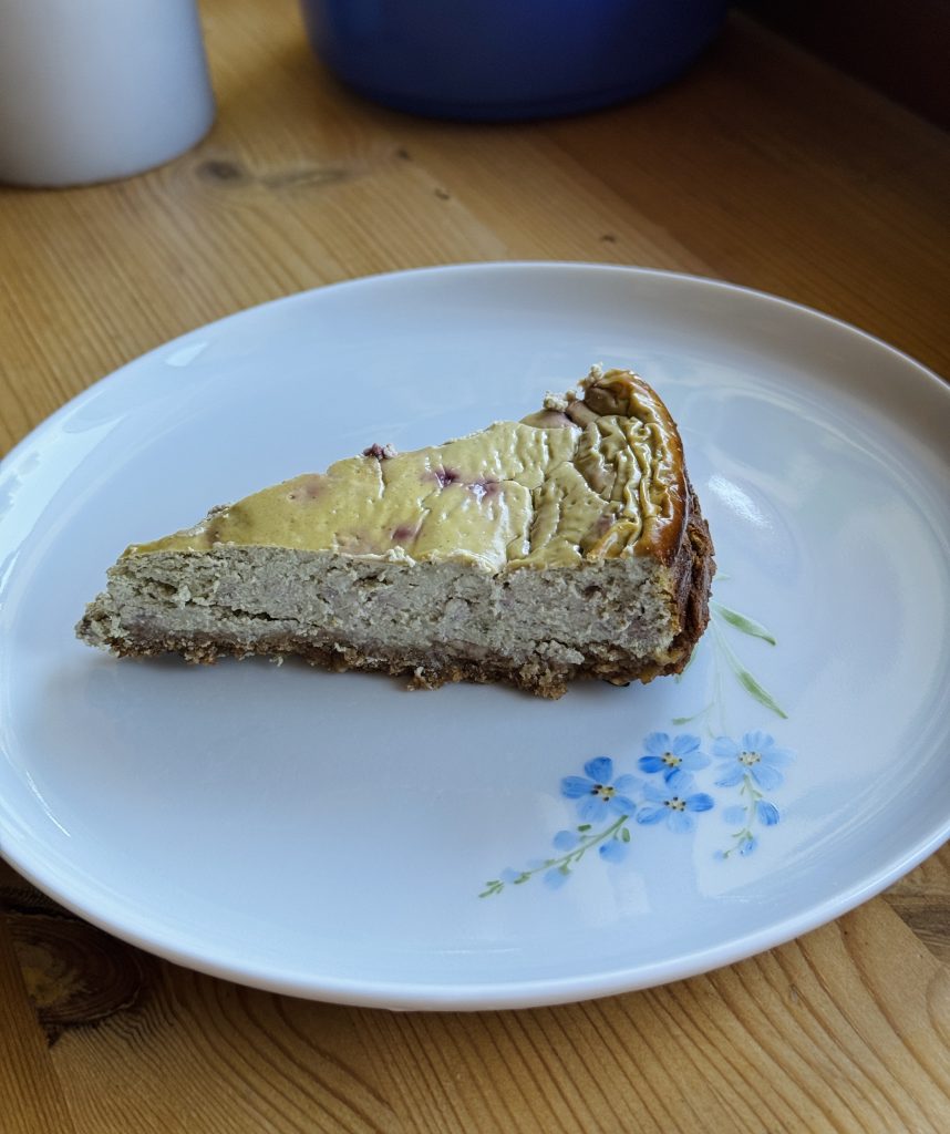 Málnás-matchás sajttorta