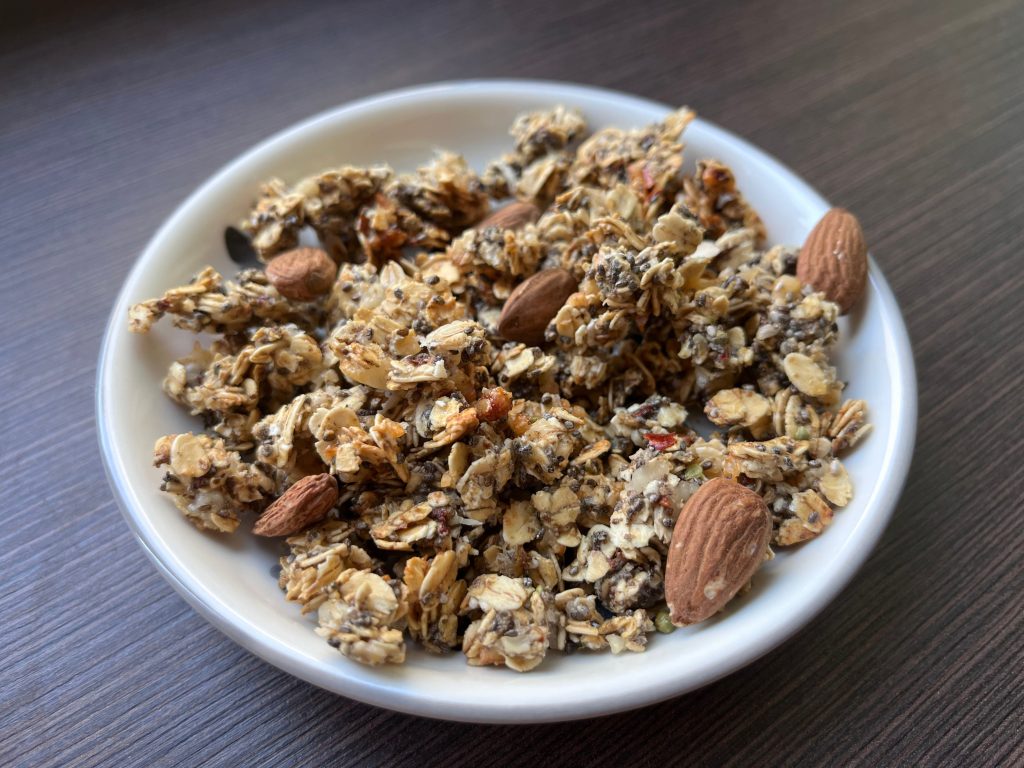 Parmezános sós granola